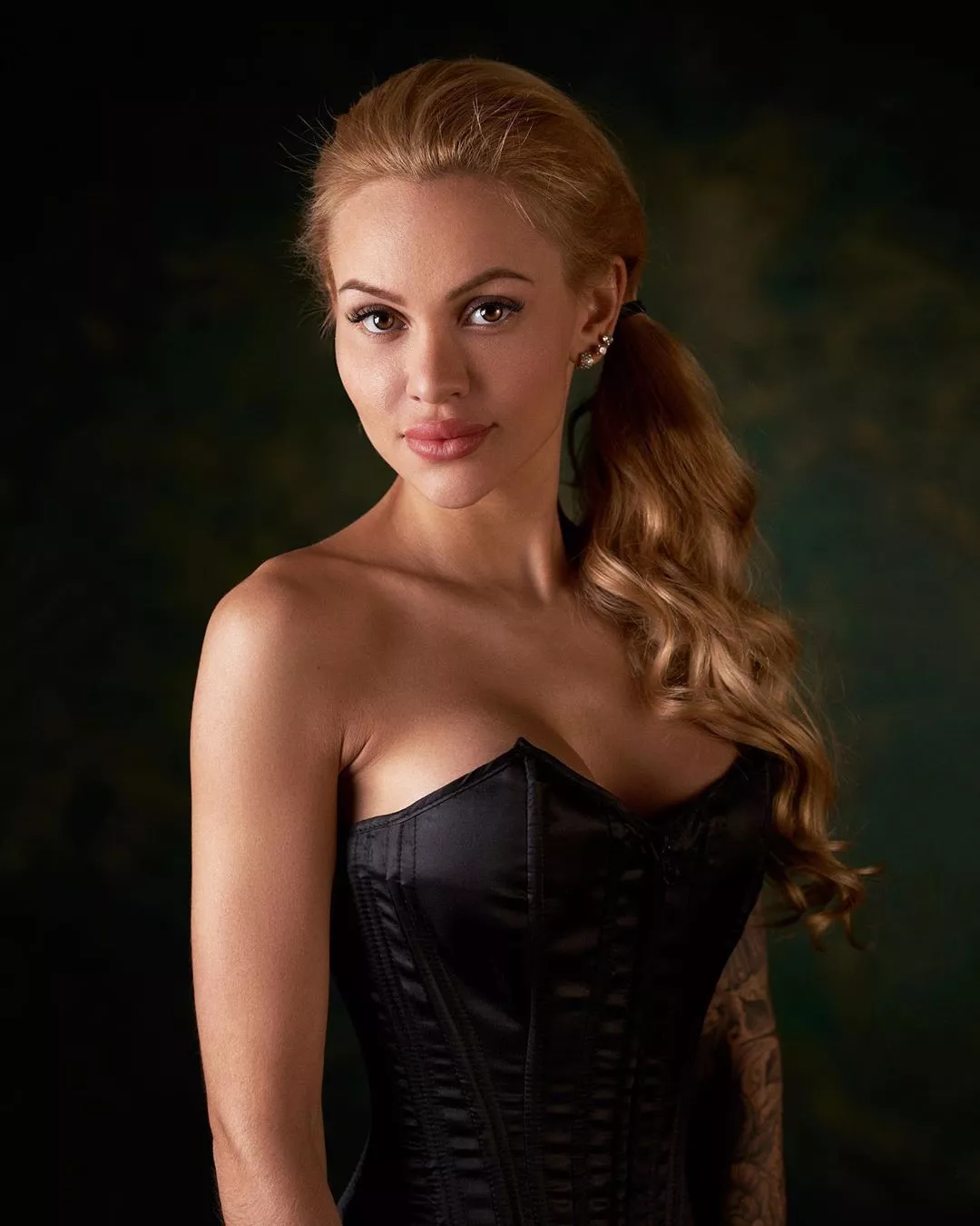 Darya posted by ghostofhumid