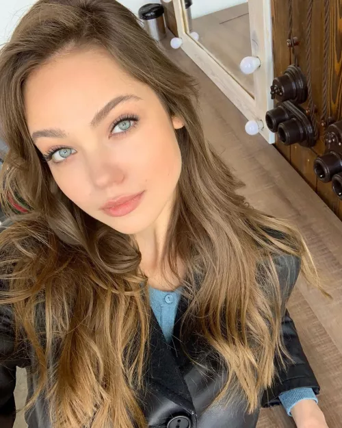 Darya Yanchik by CASHMERE1977