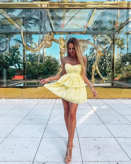 Dasha Mart by BOOOOOOOBIES