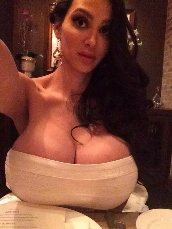 Date night with Amy. What’s the plan? posted by SL463