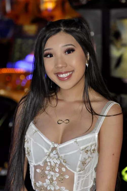 Date or marry by freeebie