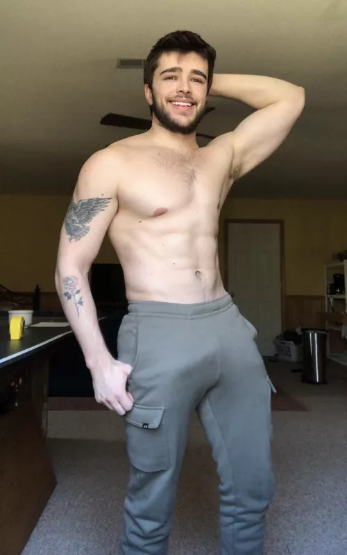 Dating apps don’t like this picture for some reason by devilish95