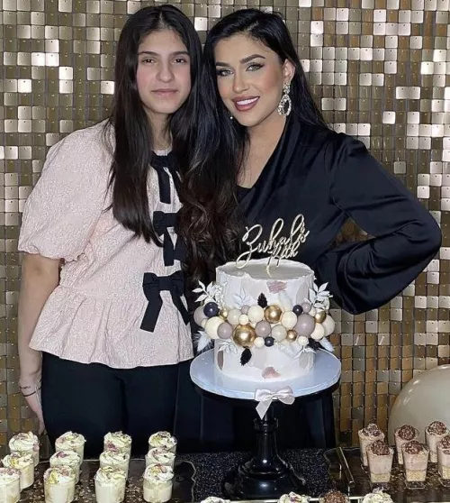 Daughter and mother 🔥 by browngirllover282