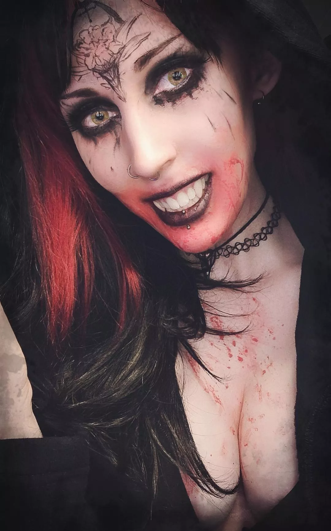 Daughter from Resident Evil Village. Cosplayer is me! Hail.Luna 🗡🩸 posted by LunadustLewd