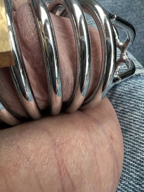 Day 15! Happy Locktober by ch0z3n0n3