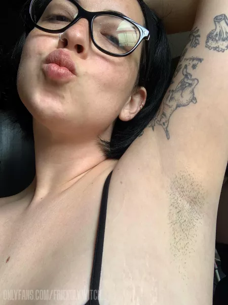 Day 3! I haven’t worn deodorant in days🤤 Excited for tomorrow’s update? by friendlywitch_of