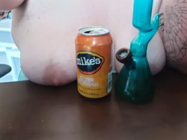 Day of(f) time to chill, small town vibes hahaha by Successful_Feeling10