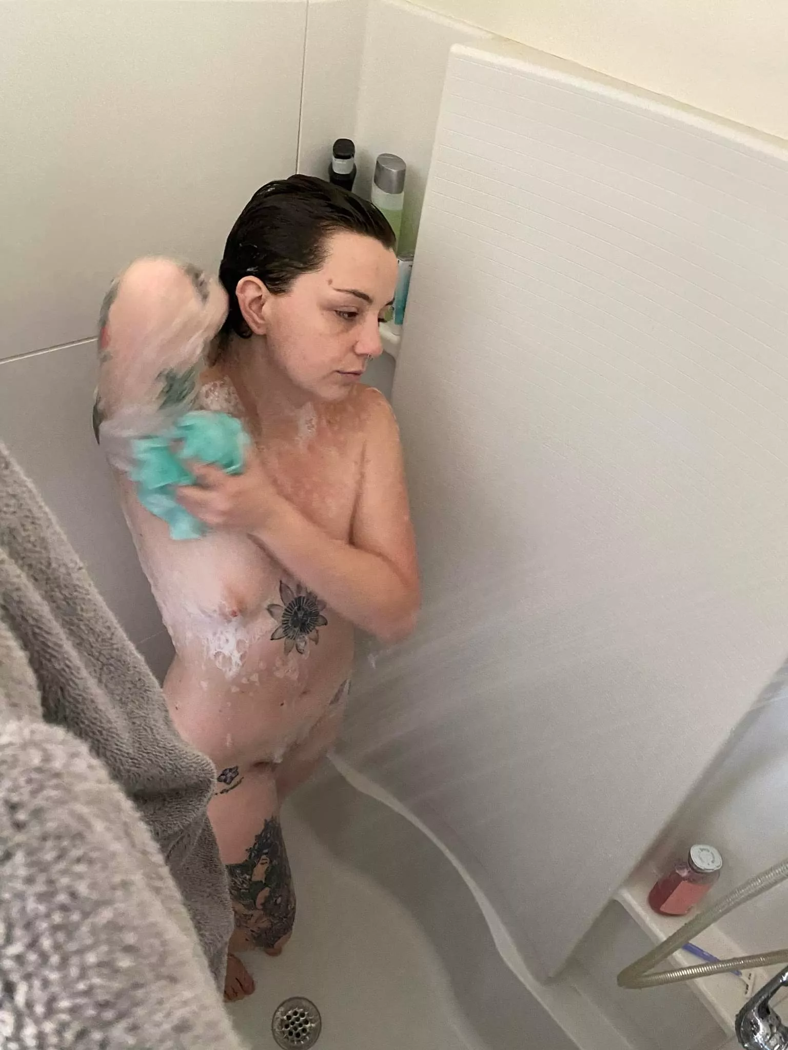 Daydreaming while lathering ~LoveChild ✌️🥰 posted by Bbyfreak