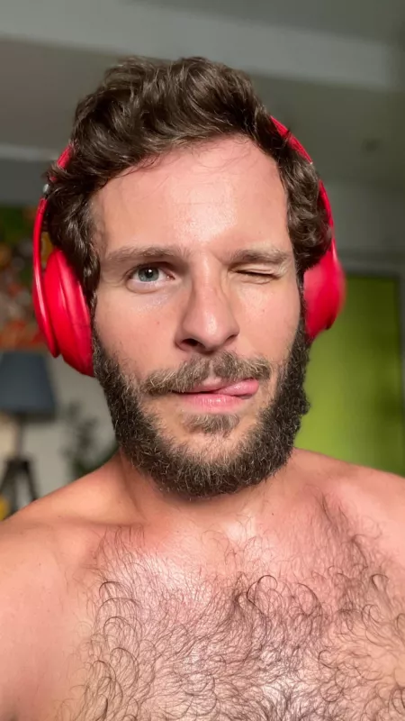 Dead! I should probably keep my dad bod. by kwiskwilja