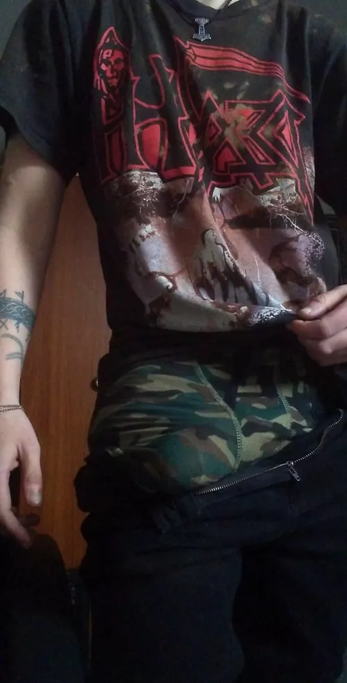 Death metal bulge 💀 by Maned_LionMan69