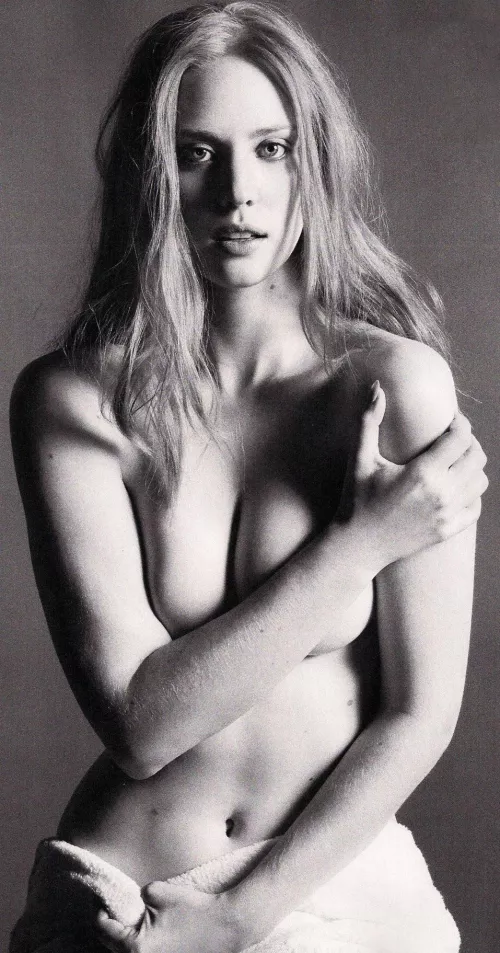 Deborah Ann Woll by lebsages