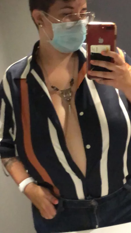 Decided to go for the Daddy look tonight. DMs open by goddess_meg