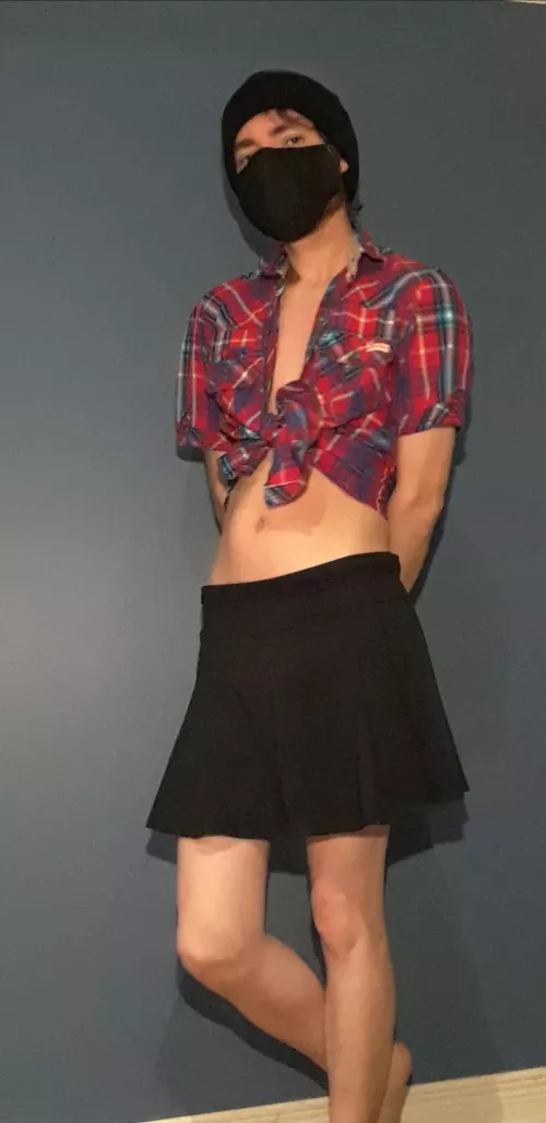 Decided to show some skin by Comfy_Ellie