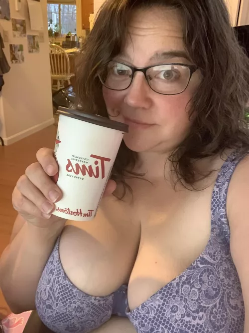 Deck the halls and all that jazz by Affectionate-Note636