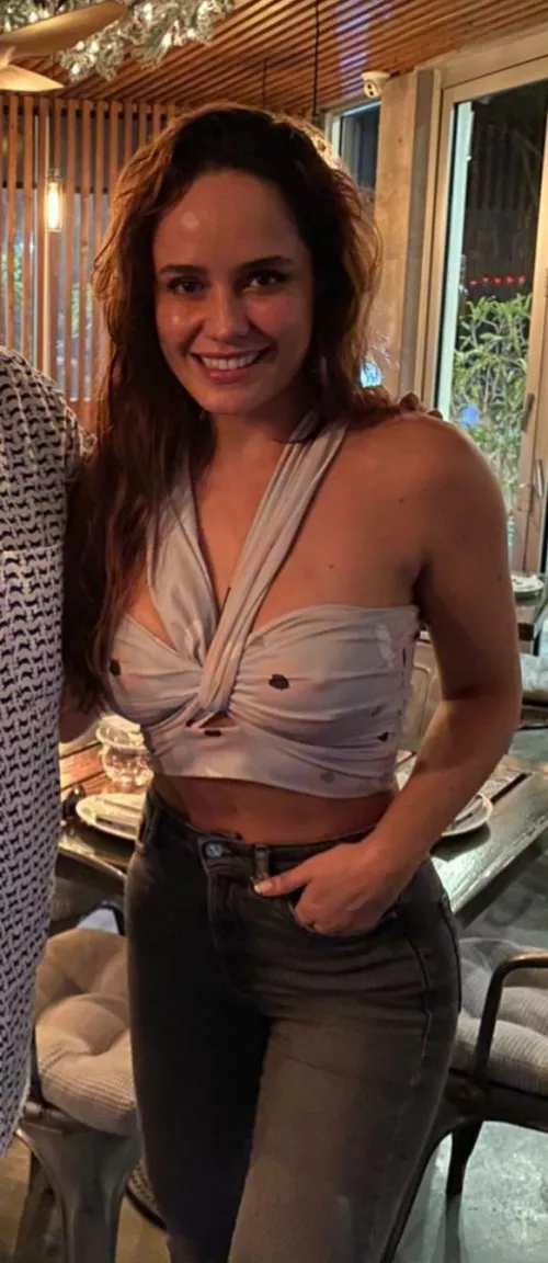 Definitely love that top by sofcalb