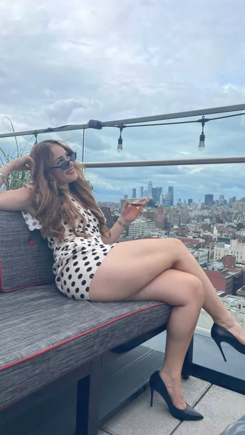 Deliciously Thick Thighs! by pnsxl