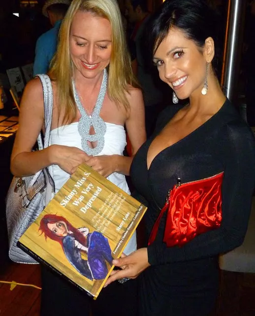 Denise with Stacey Lane posted by MilaniHistorian