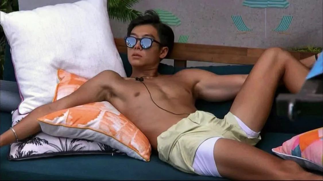 Derek X posted by MrMisterDirtyThirty