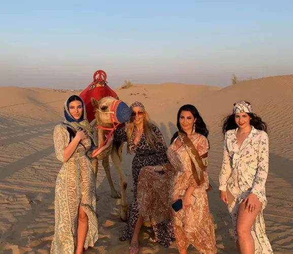 Desert dames by Chaturbater1