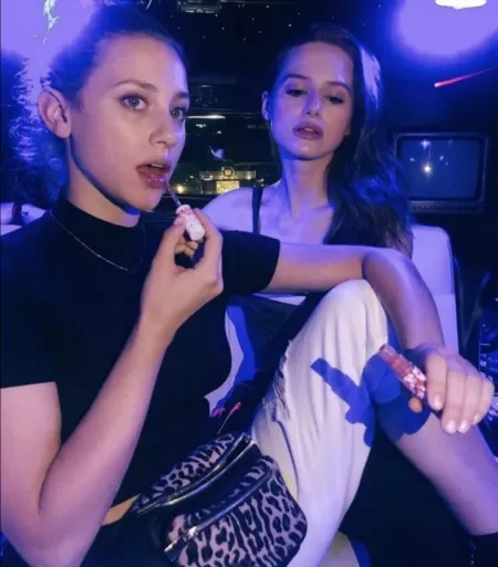 Desperately need someone to make me cum to the Riverdale girls by Rsbuds