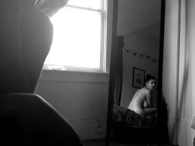 Devi´s backside in mirror posted by Rasco01