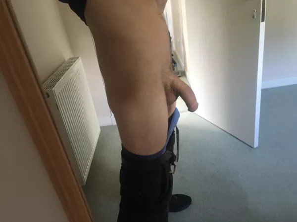 Dick pic at work tour continues by kiltboy1