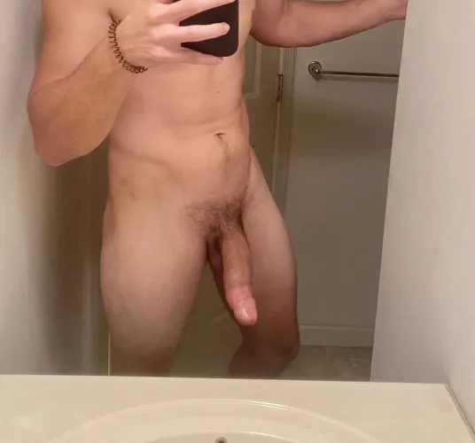 Did I make you stop scrolling? by FullOfD