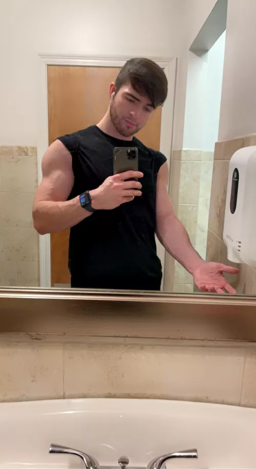 did i run to the mirror after working biceps? yes, yes i did. by ofmonstersandmen_