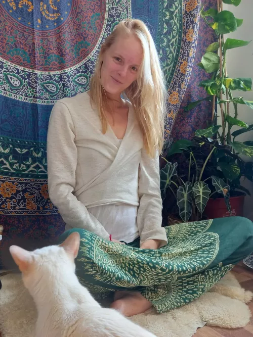 Did someone already wish you a wonderful day today? Have a great and beautiful day! by moon_nymph2