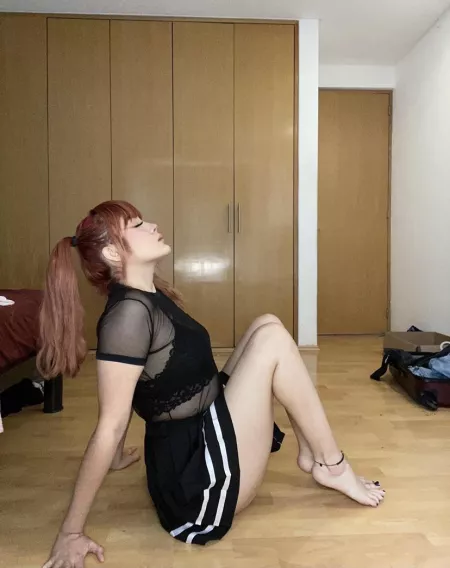 did sum pics today by GothBbysFeet