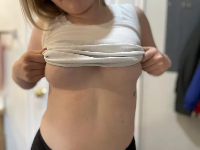 did u notice my tattoo right away? by quincy-kitty