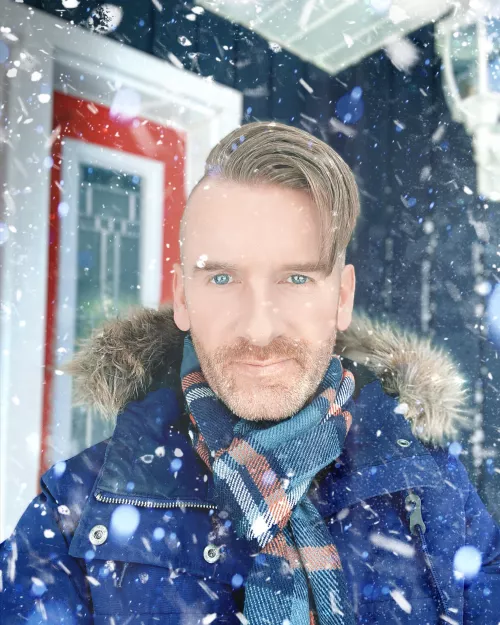 Did we have a huge snowstorm last night? Yes. Did I add fake snow to this photo? No comment. by Laowai79