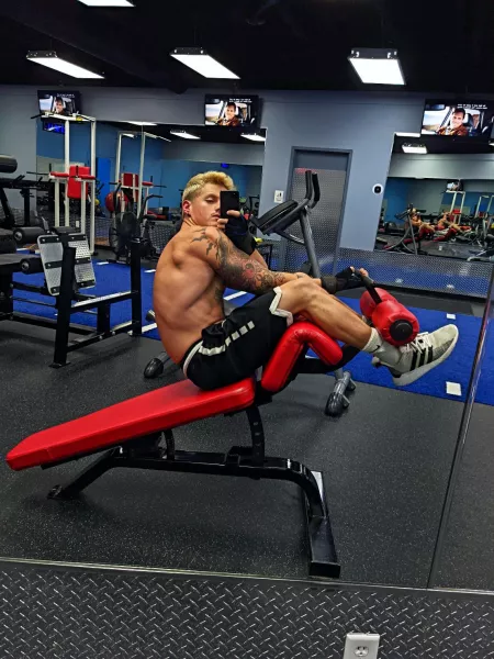 Did you know that doing exercises targeting obliques tends to thicken your waist? Avoid if trying to taper into a V. by NikolaiiBrazen