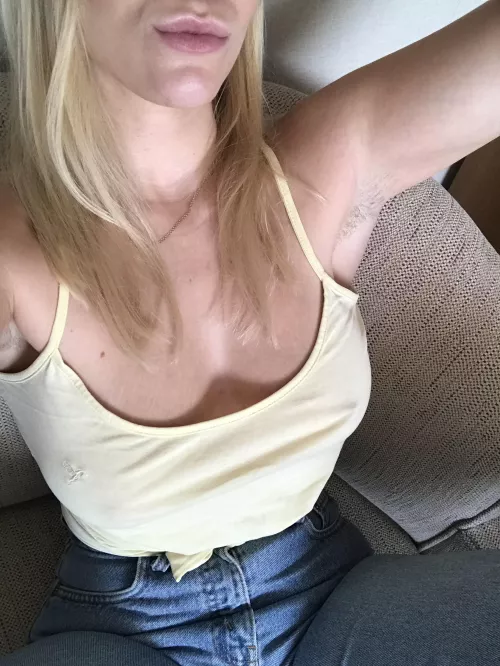 Did you miss me? I’m back 😜 by YourGoddessFreya