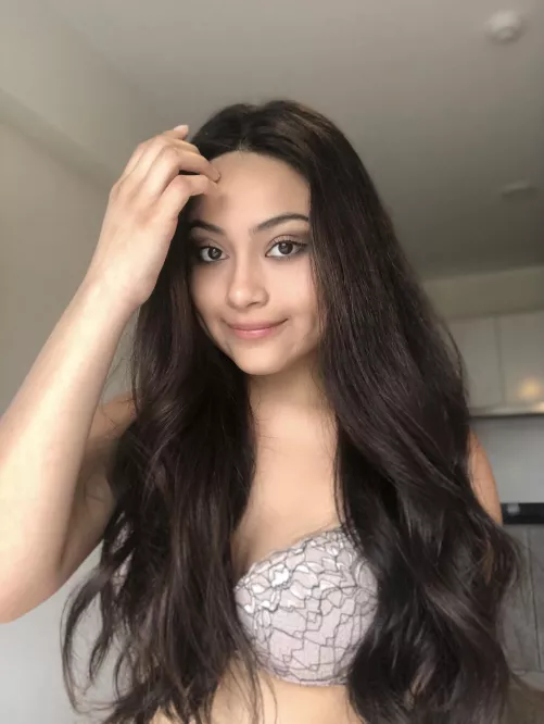 Did your gf send you nudes today or I have to? by Ale_bebarmy