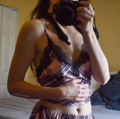 didn't want to get out of bed this morning by ivoryincognito