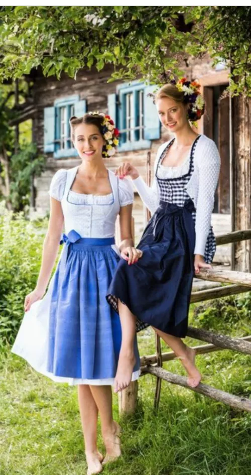Dirndl cuties by Chaturbater1