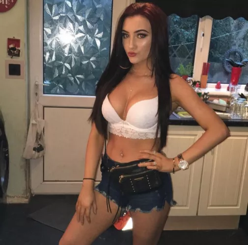 Dirty brunette by betaboy97