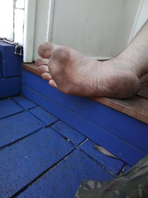 Dirty feet from walking around the yard all morning. by bde3000