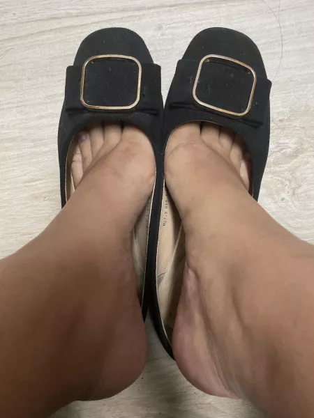 Dirty office feet 👣 by preitypink