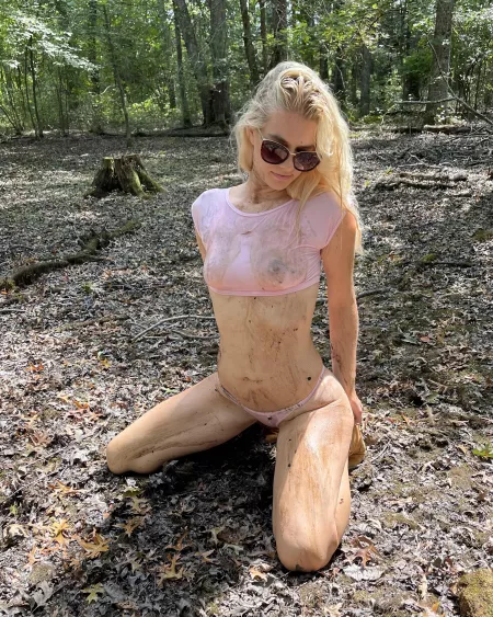 Dirty slutty milf by Sexyhotwifey247