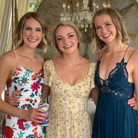 Disturbing smiles by Chaturbater1