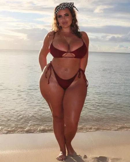 DJ Hannah B's insanely curvy bikini body by Udderluvr2020