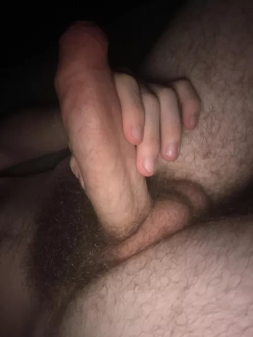 DM for custom nudes!! by Cavvy1243