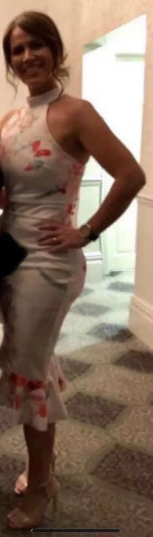 Dm for her nudes but please don’t share them I could get into a lot of trouble by MommysFluffyKitty