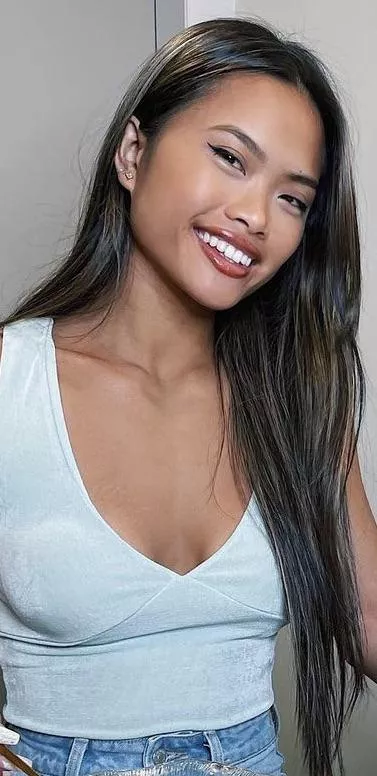 Dm if you want to drench this dirty 18 y/o whores face with cum kik: r4peeeeee (must start off with a cock trib and must have a big screen) posted by cumblaster55677