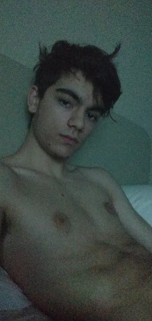 Dm if you would fuck me by hotguy18_