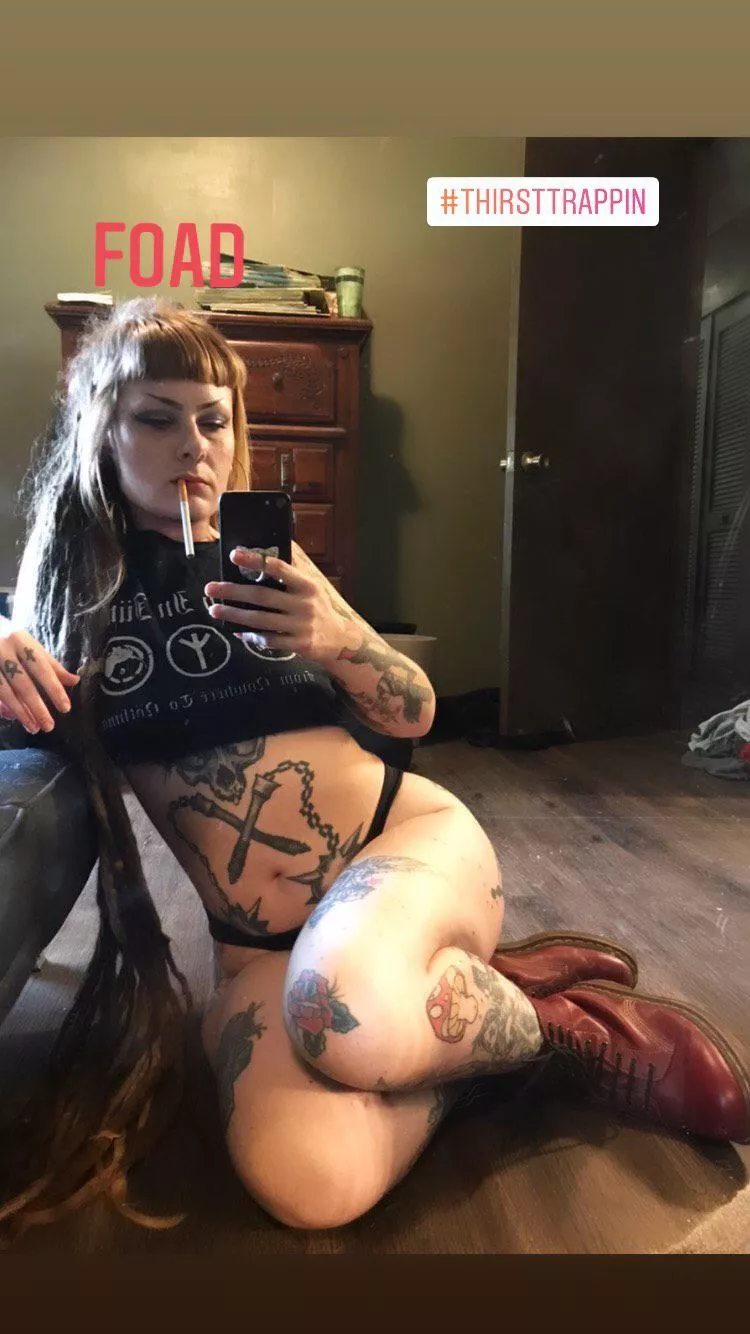 DM me 🔥 posted by __Kvinne__