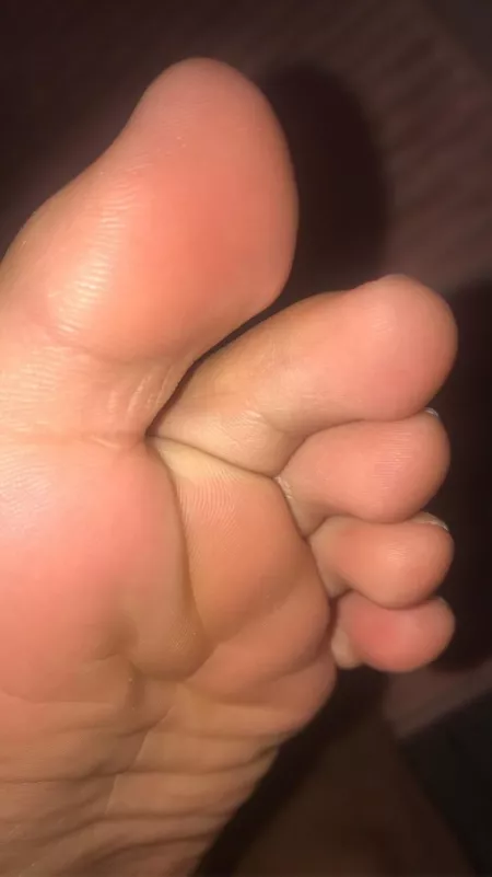 DM me🤑💰👀 by [deleted]