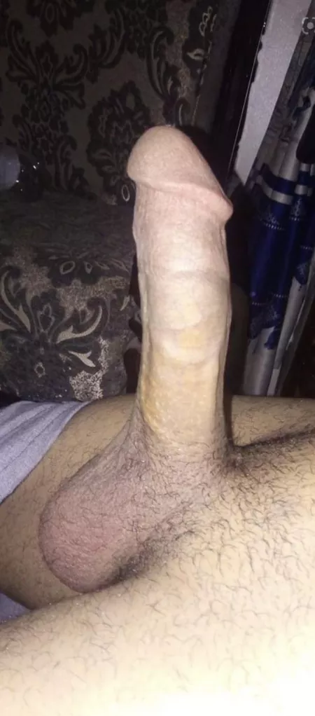 dm me for more pics an videos by DirectorRare9980